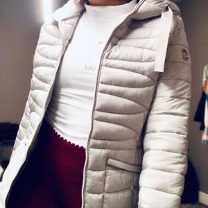 Beautiful eco friendly Bernardo Coat! 🌍💫🌞🌿